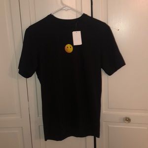 Apple “Smiles” T-Shirt with Tag